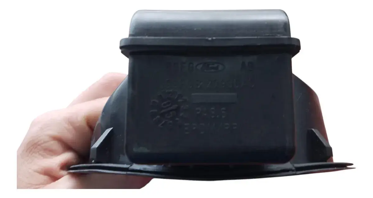 Alojamiento Tapa De Combustible Fiesta Courier 1996/2002 Negro
