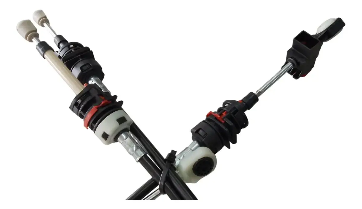 Juego de cables de selectora Ford Ecosport / Fiesta – Tipo original Código: 2S65-9E731-BE Marca: Importado. Juego de cables de selectora para Ford Ecosport y Fiesta. Repuesto importado de calidad tipo original, ideal para solucionar dificultades al pasar los cambios o desgaste del sistema de selección.